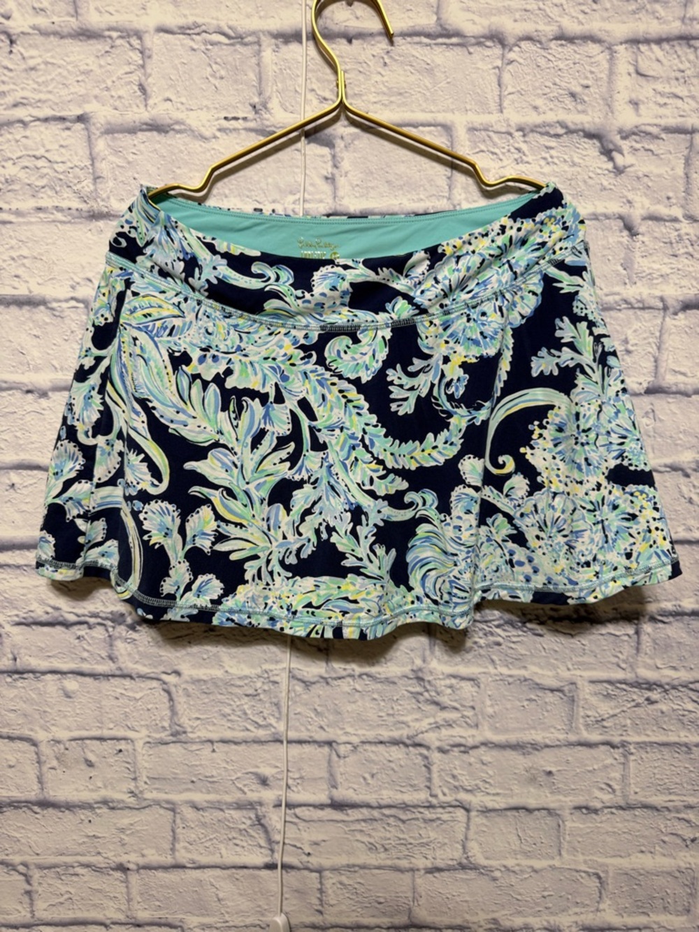Lilly Pulitzer - High Tide Navy Scuba Doo, Athletic Skirt - Picture 4 of 14